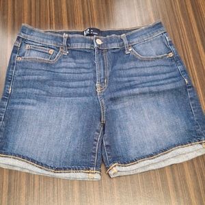 Women's GAP Jean shorts sz 29